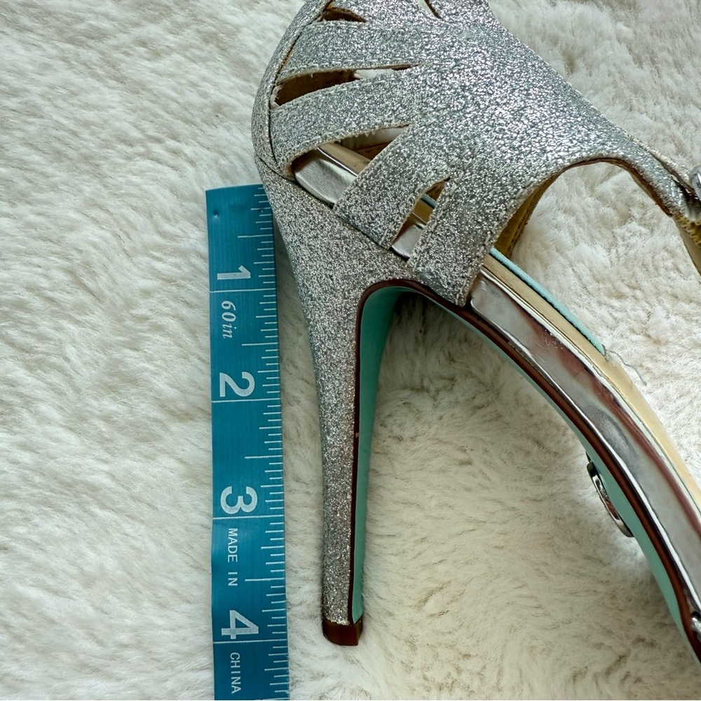 Betsey Johnson women glitter silver shoes size 8.5 US - Picture 5 of 6